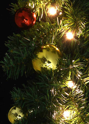 Kerstslinger Versierd Met Kerstballen En Led-Lampjes